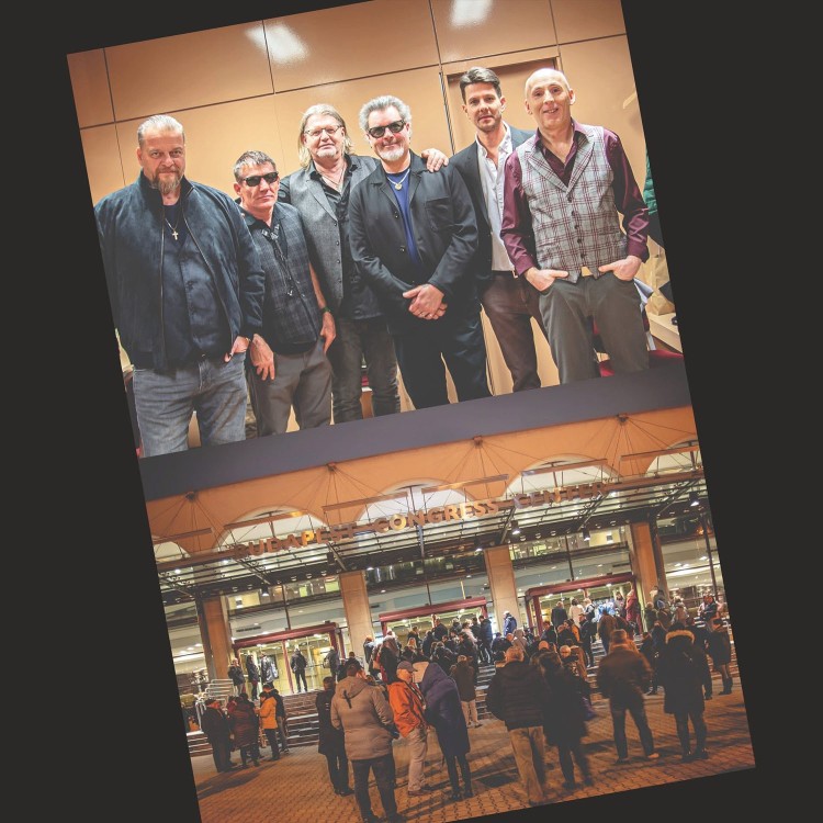 Ismerős Arcok - 25 éves jubileum (Képeskönyv + Pendrive)